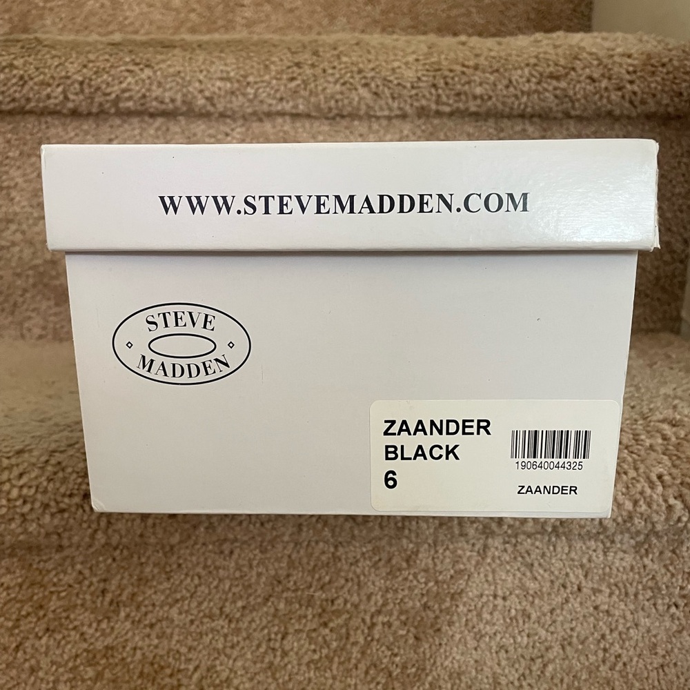 Steve Madden Zaander Sneaker - Picture 2 of 7